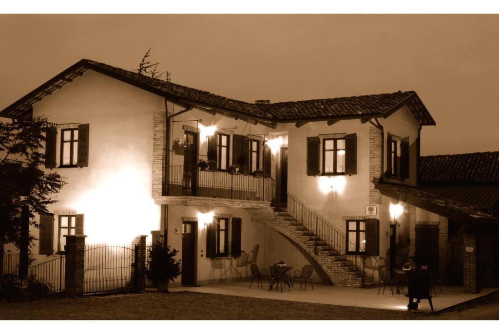 Agriturismo I Grappoli Serralunga d'Alba Dış mekan fotoğraf