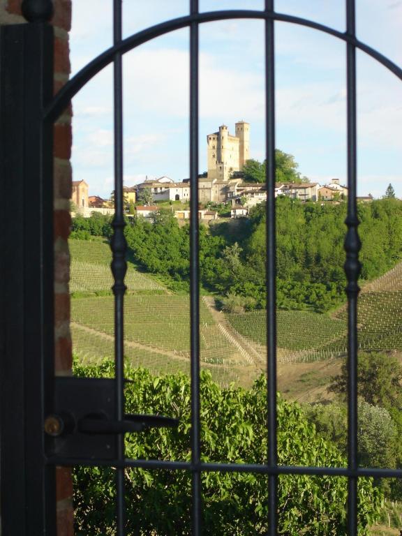 Agriturismo I Grappoli Serralunga d'Alba Dış mekan fotoğraf