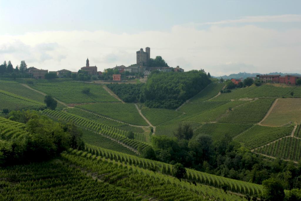 Agriturismo I Grappoli Serralunga d'Alba Dış mekan fotoğraf