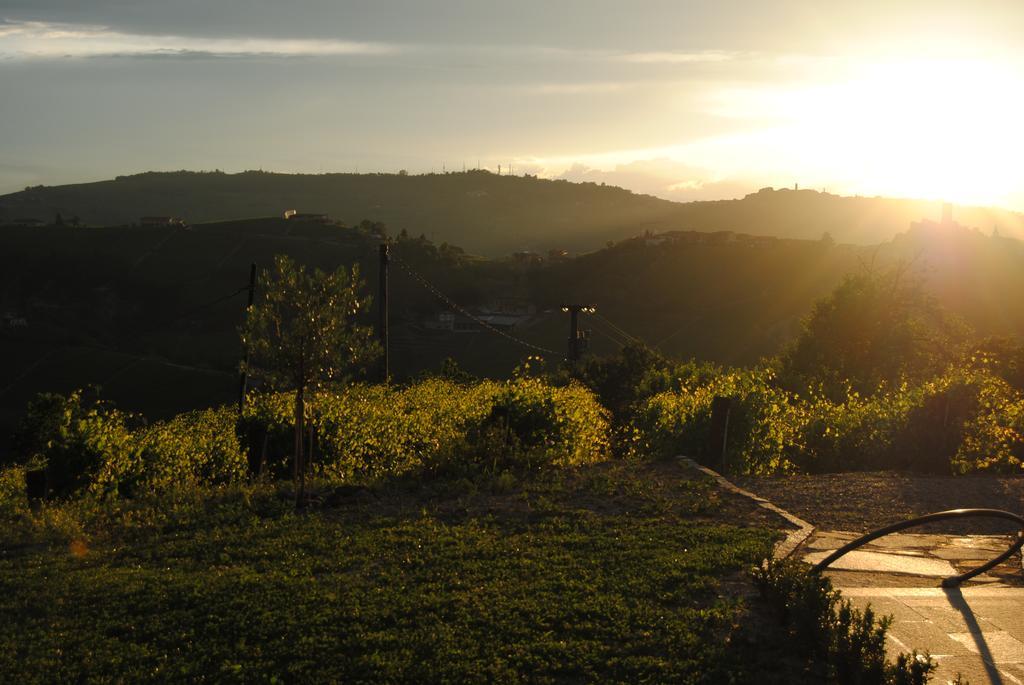 Agriturismo I Grappoli Serralunga d'Alba Dış mekan fotoğraf