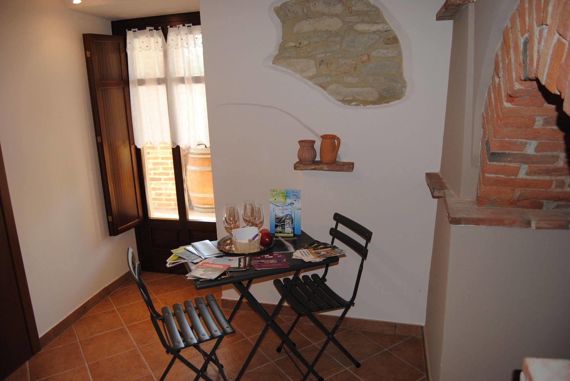 Agriturismo I Grappoli Serralunga d'Alba Dış mekan fotoğraf